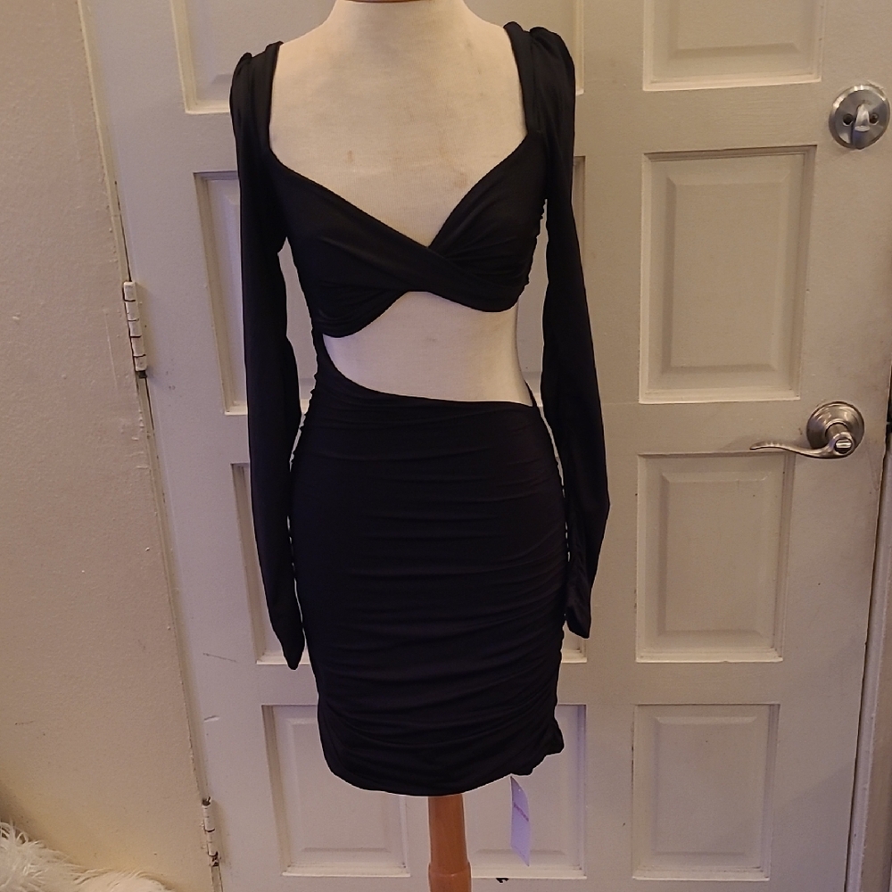 Elegant Black Long Sleeve Dress